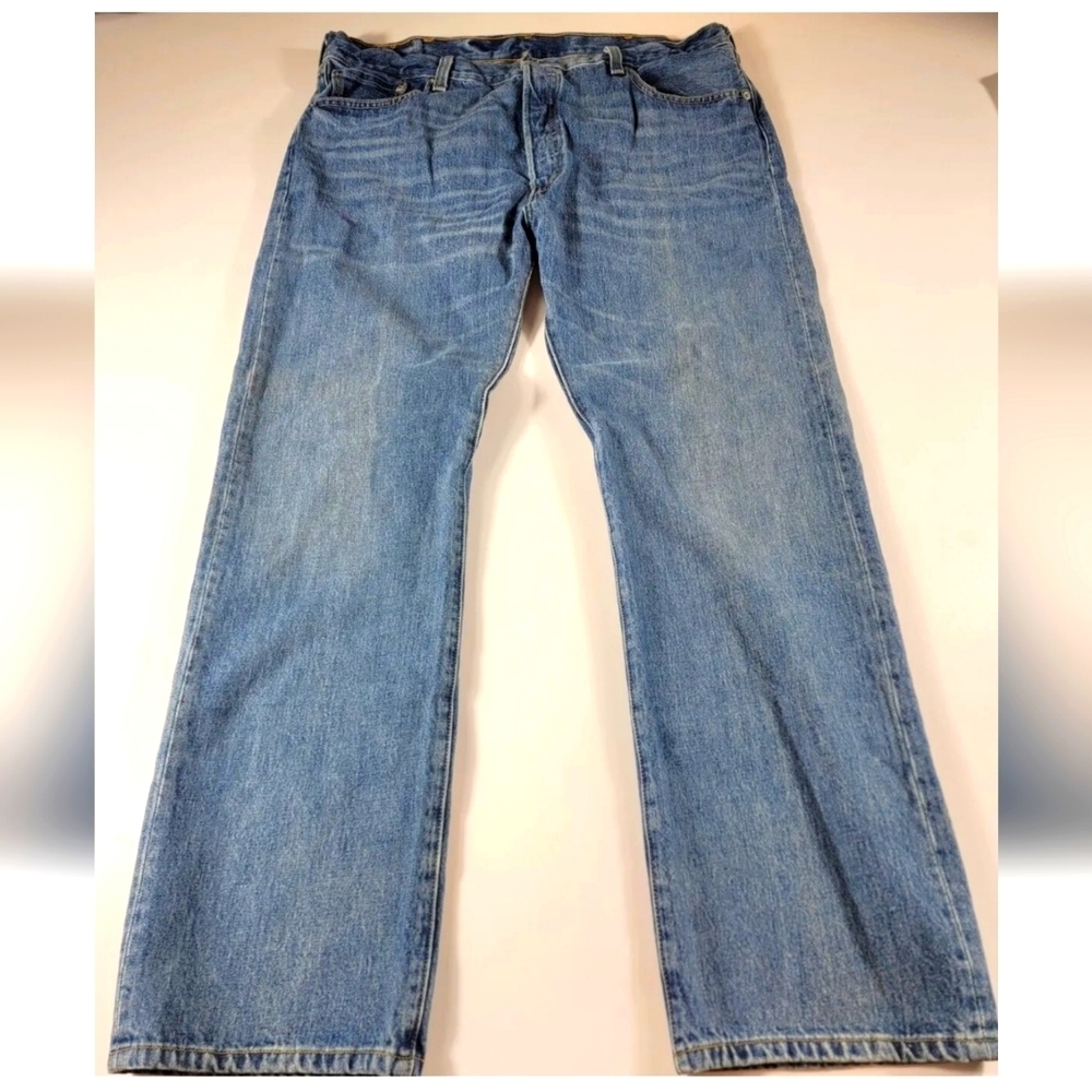Vintage Levi's Men's 501 Original Fit Straight Leg Button Fly Jeans 40x32